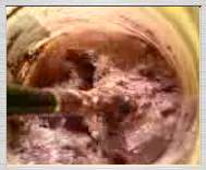 3gp video zdarma: Příprava olejové barvy z přírodního pigmentu z lomu v Rudici, 14.3.2007 - 457KB